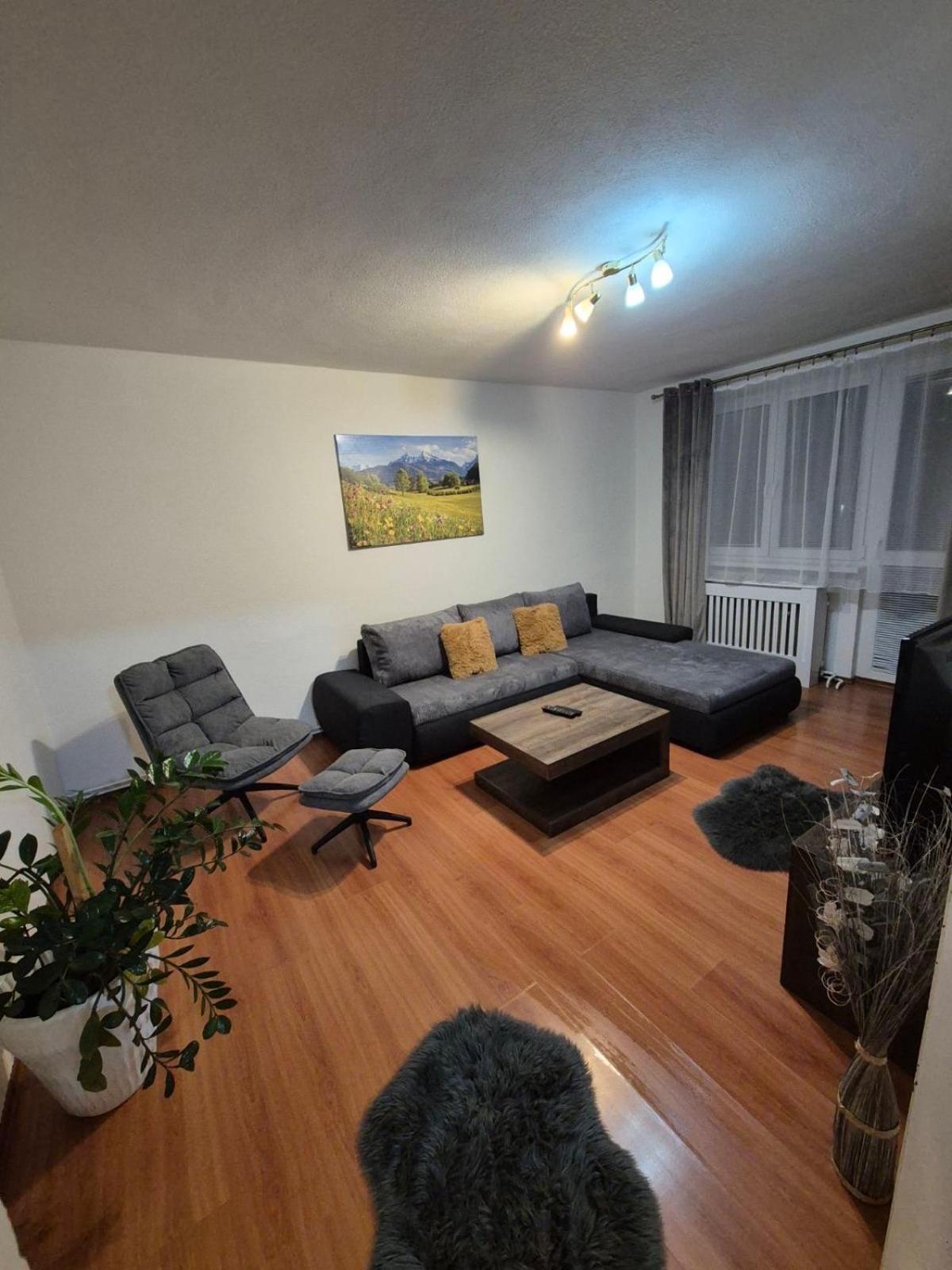 Apartman Zuzka Велика Ломниця Екстер'єр фото